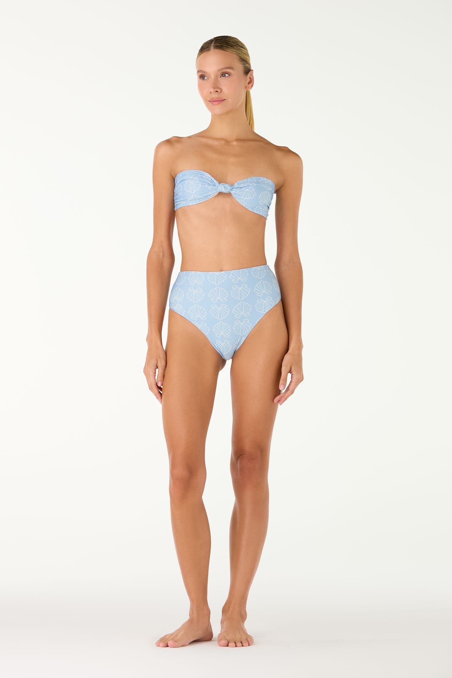 Bikini Aluna Isola