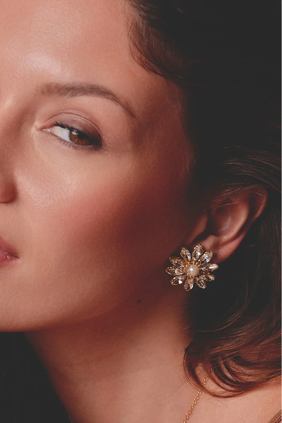 Aretes Pétalos Cristal dorado